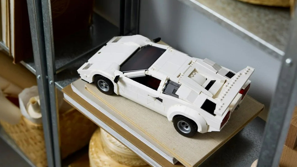 LEGO drops an '80s Lamborghini without upsetting the #1 fan