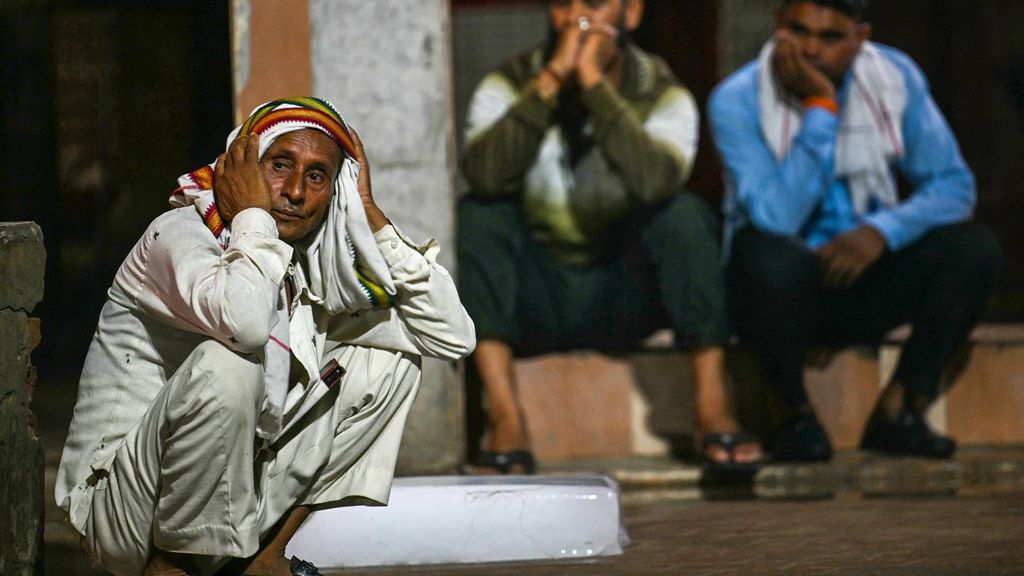 Death toll from religious festival in India rises to 121