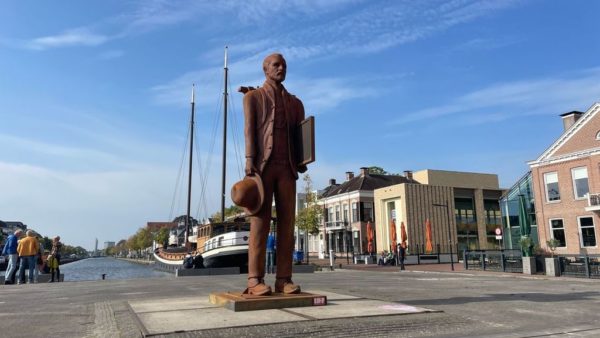 Van Gogh statue gets permanent home in Drenthe