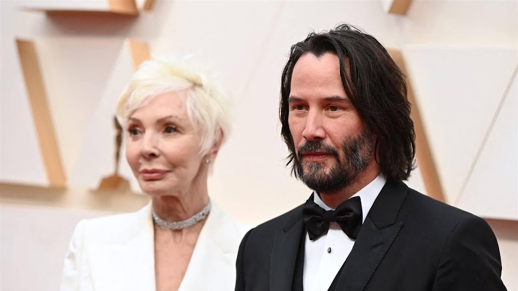 Keanu Reeves draagt nieuwe roman op aan moeder Patricia