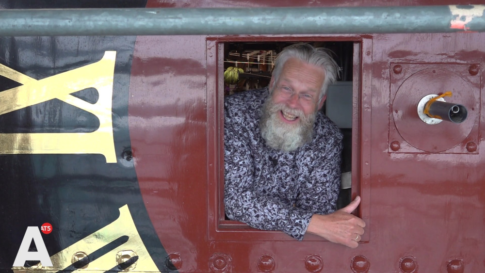 Carillonneur Boudewijn is thrilled that the bells of Westertoren are ringing again after 1.5 years