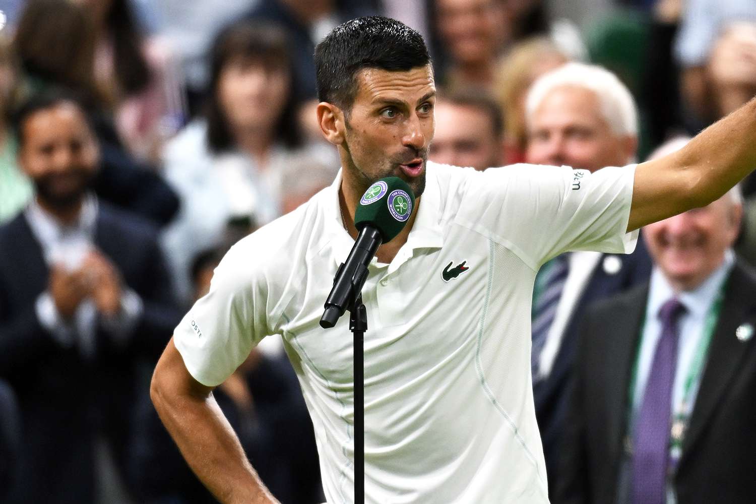 Novak Djokovic complains about being booed by Wimbledon crowd