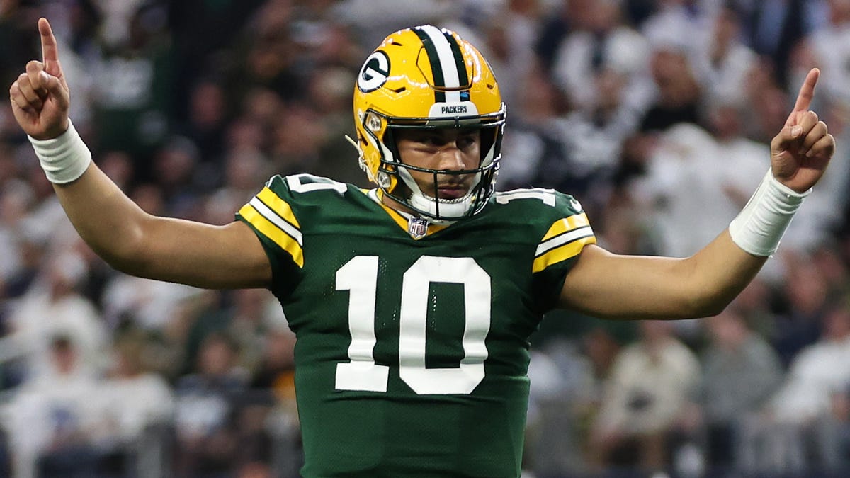 Packers quarterback signs record-tying contract extension