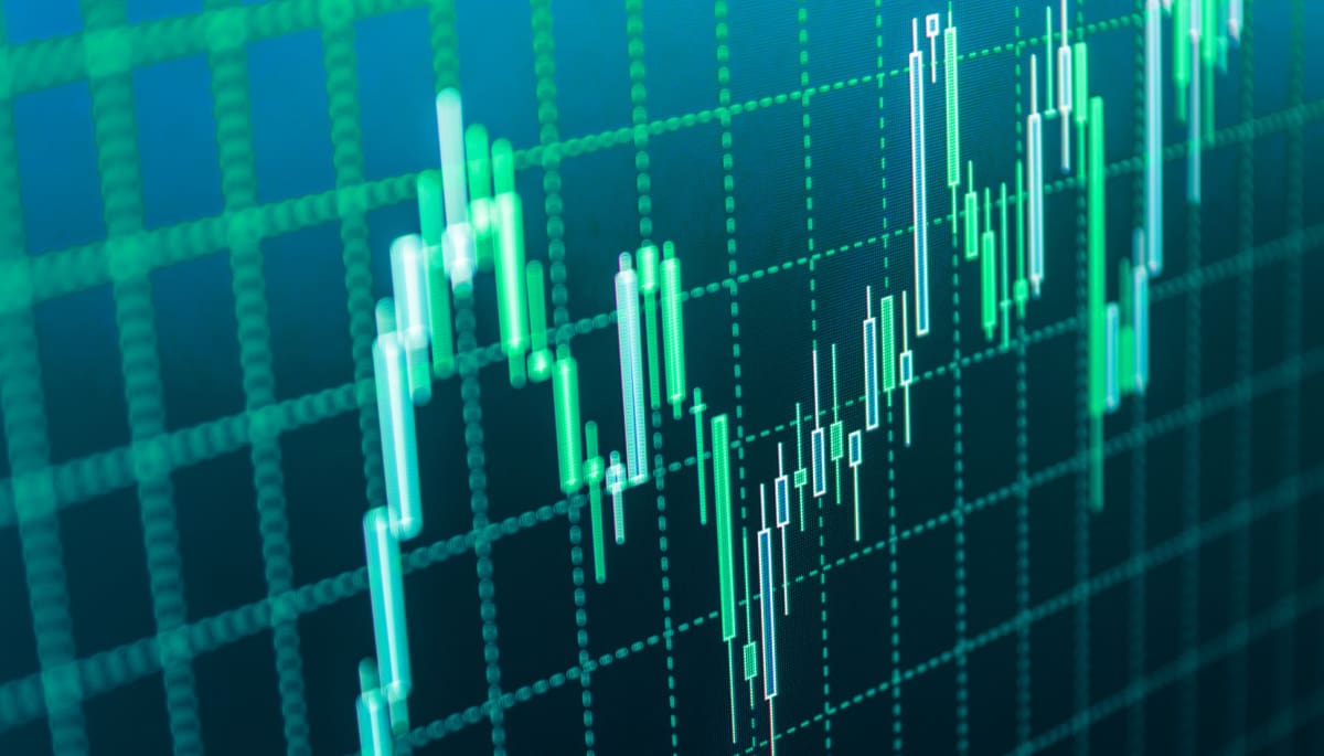 Solana (SOL) Reaches Top 4: Experts Expect Further Upside