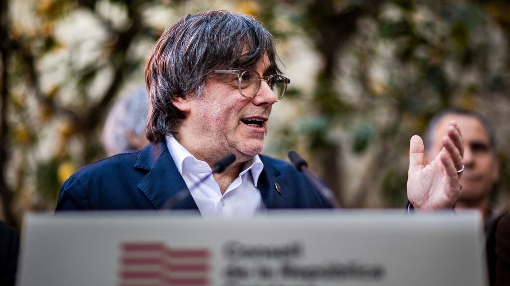 Spanish Supreme Court rejects terrorism charges against Puigdemont