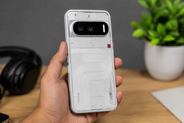 Why Nothing’s New Phone 4(b) Costs Less Than the Phone 4(a)